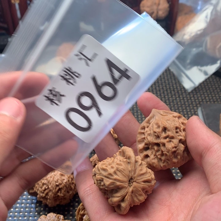 吊坠文玩核桃白蛇骨