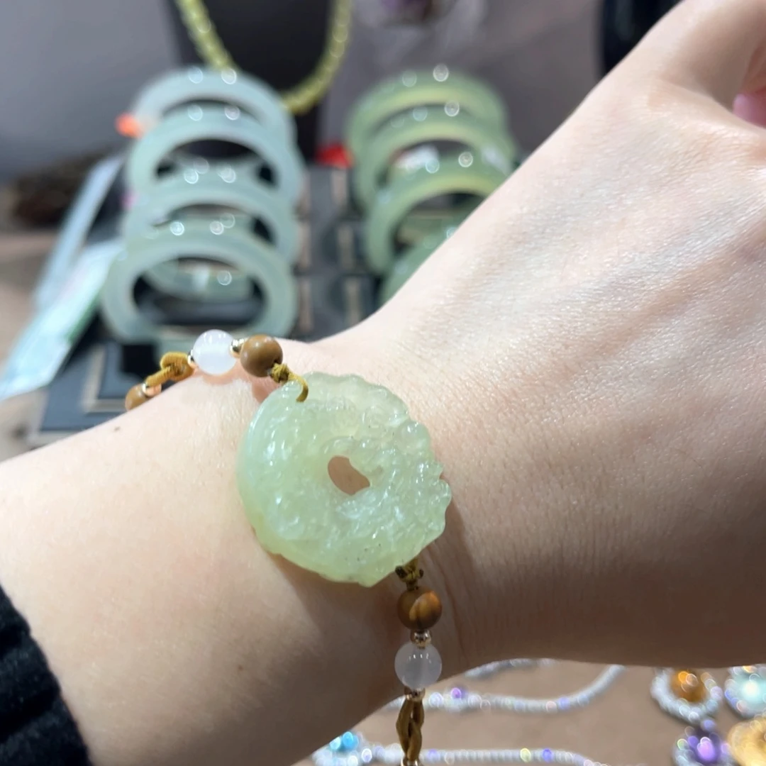 岫玉手镯未镶嵌手镯