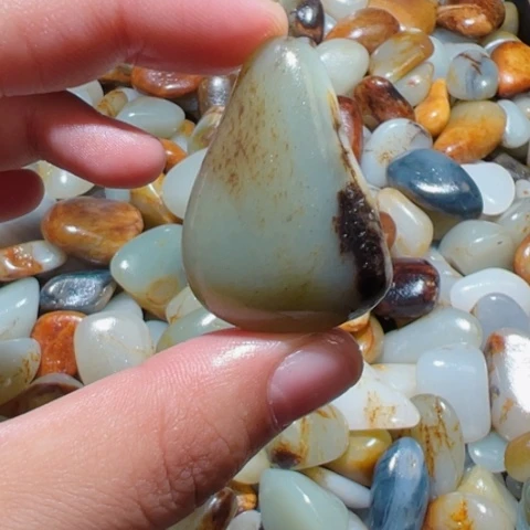 和田玉（糖玉）未镶嵌颈饰19.7克