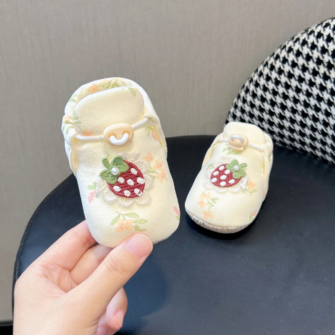 秋季婴儿鞋6到12个月软底卡通男女宝宝0-1岁宝宝鞋防滑护脚鞋
