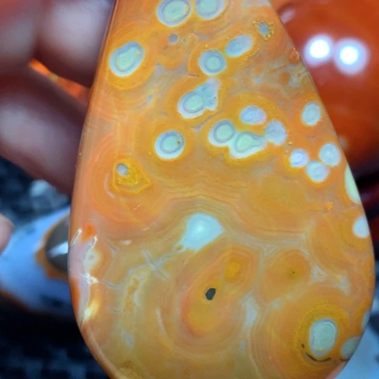 冒***鼎玛瑙/玉髓未镶嵌颈饰