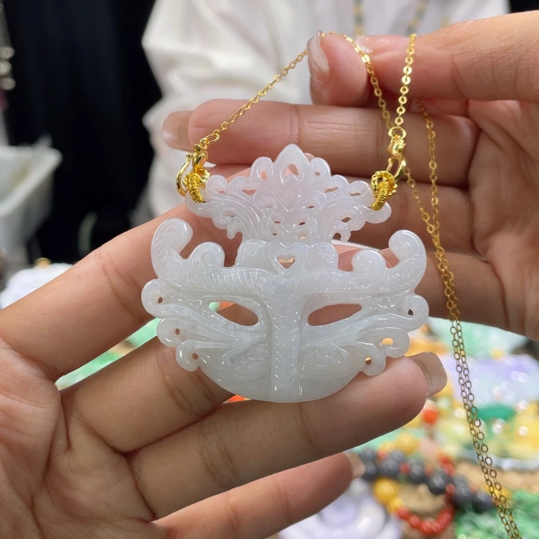 翡翠颈饰未镶嵌代编织