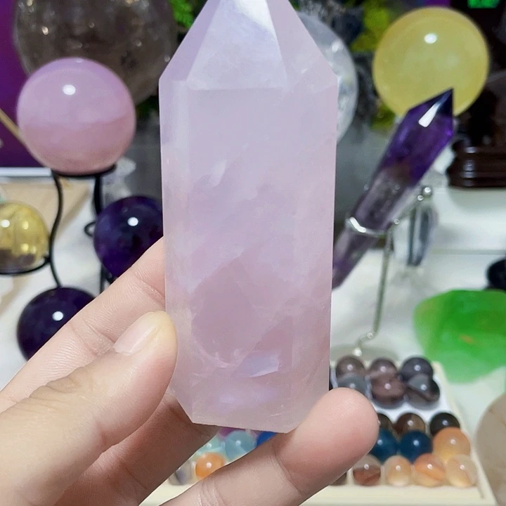 水晶摆件未镶嵌粉柱子