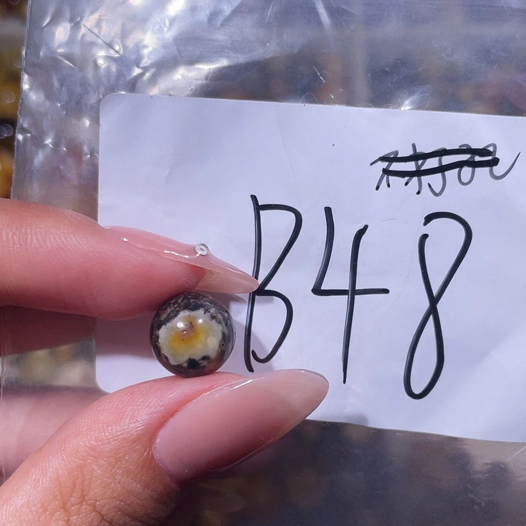 未镶嵌琥珀裸石10.4福利