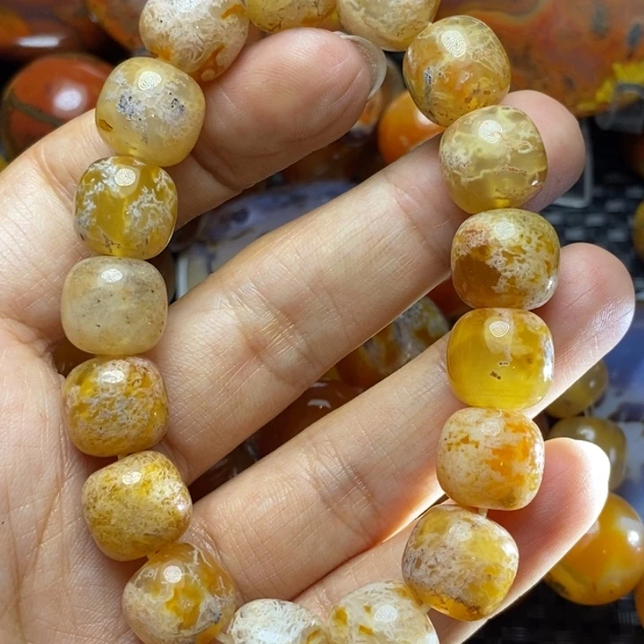 玛瑙/玉髓颈饰未镶嵌(