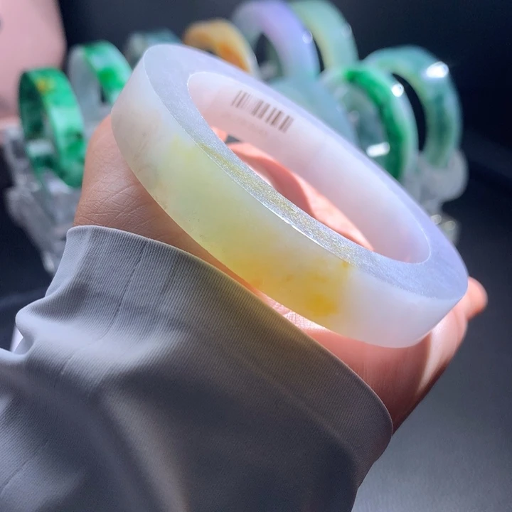 未镶嵌手镯定制翡翠