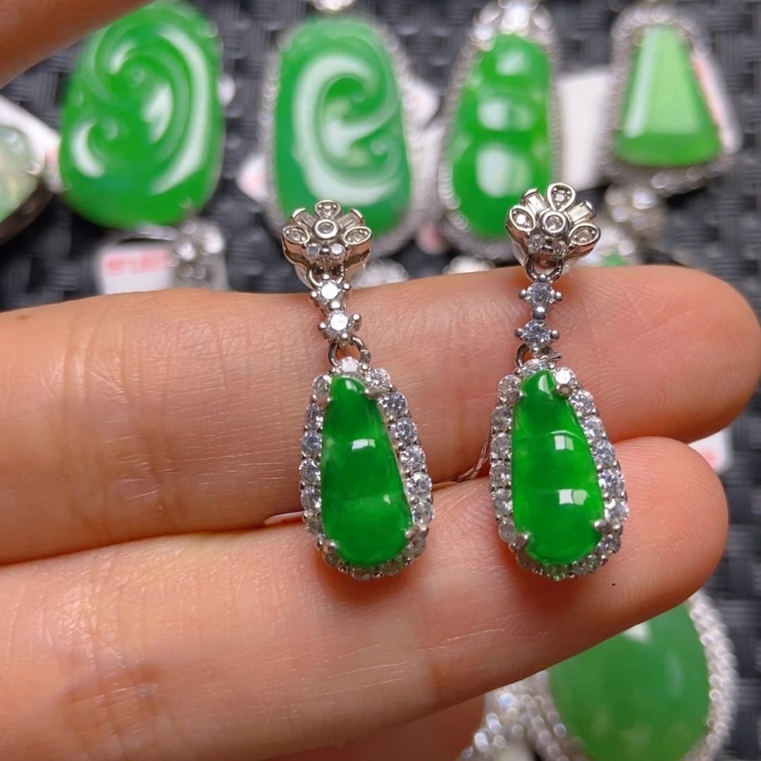 林***晓翡翠银S925镶嵌颈饰福豆耳坠