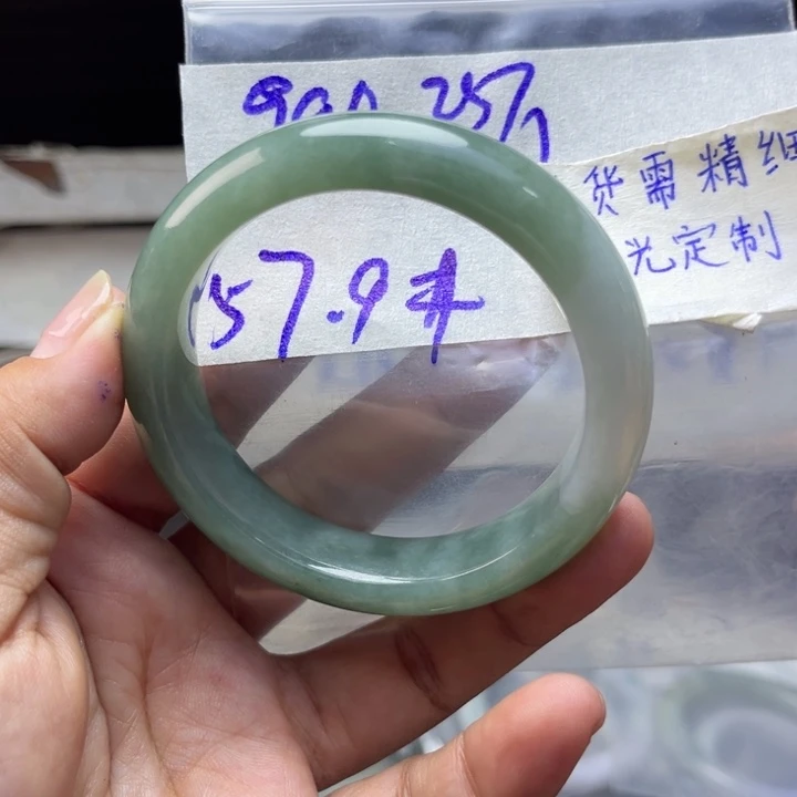 定制翡翠未镶嵌天然翡翠