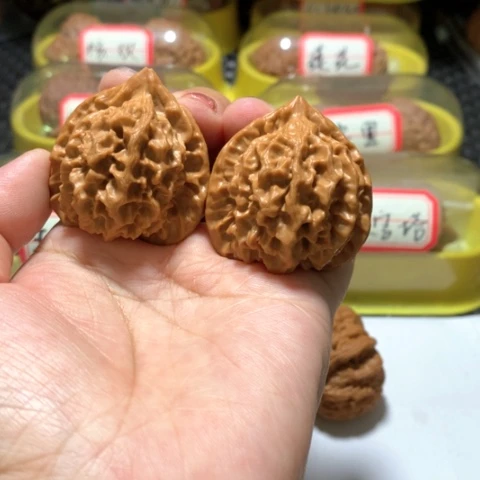 吊坠文玩核桃玄月