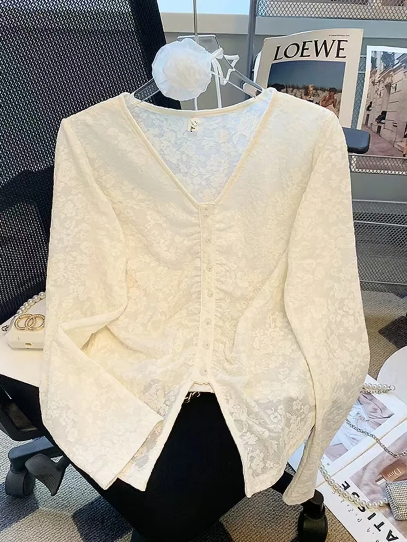 高级感v领长袖蕾丝衬衫女季宽松显瘦衬衣不规则内搭小上衣蕾丝衫