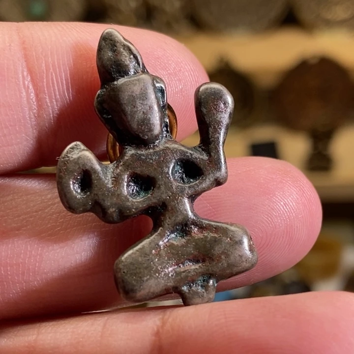 天铁四臂观音挂件