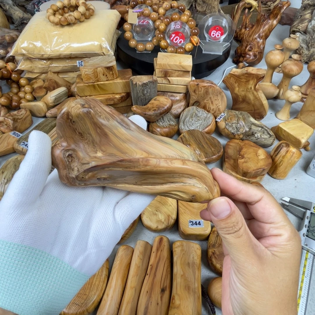 用****柏木太行崖柏随形白菜有裂介意慎拍