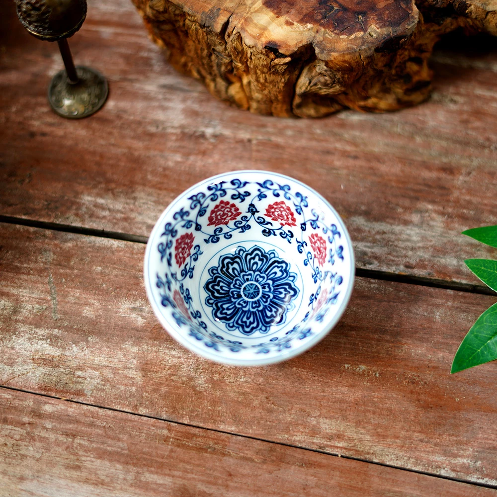 景德镇手工手绘复古青花釉里红缠枝莲压手杯-100毫升