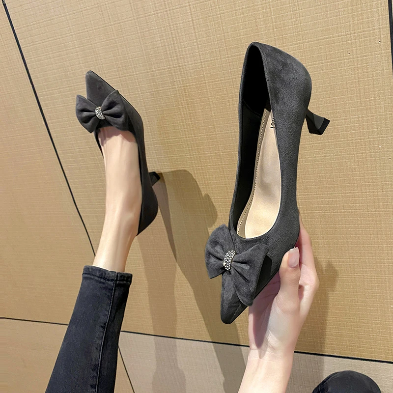 2025新款尖头气质黑色细跟高跟鞋百搭韩版法式高跟鞋