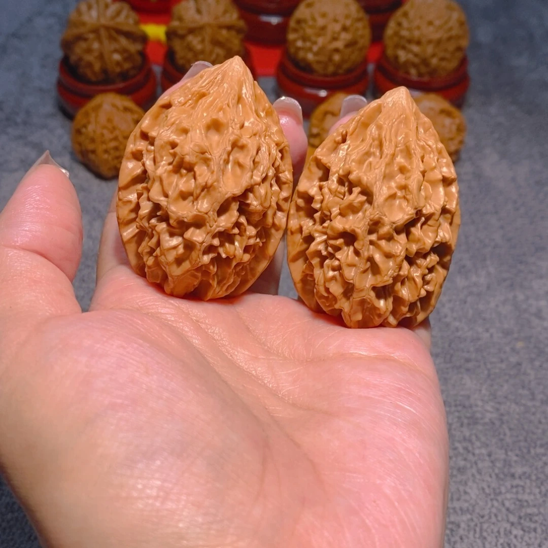 @***呐文玩核桃吊坠招财鼠