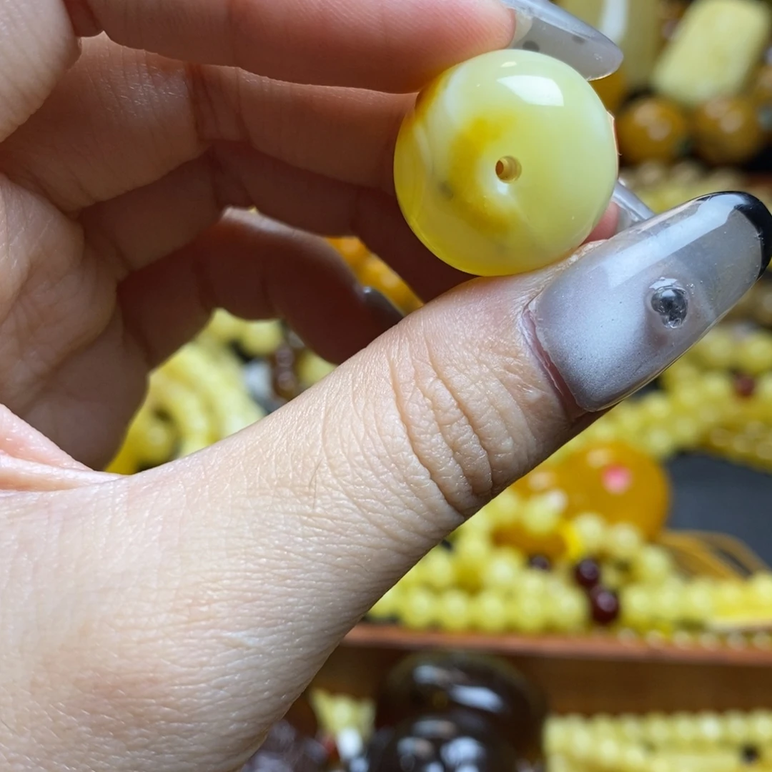 琥珀未镶嵌裸石蜜蜡