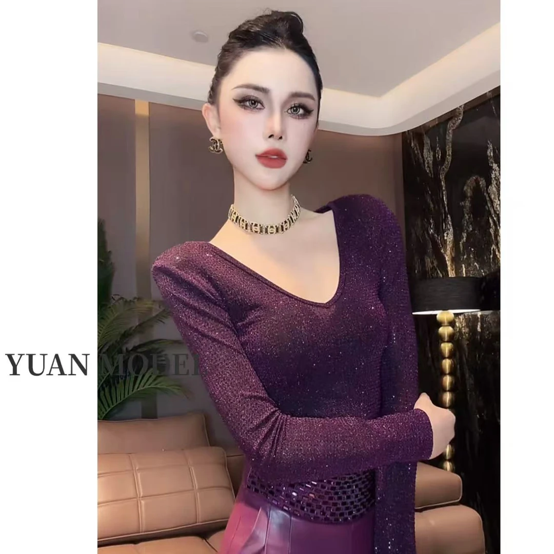 【YUAN MODEL】媛老板-时装V领烫钻长袖T恤女装打底百搭上衣080761