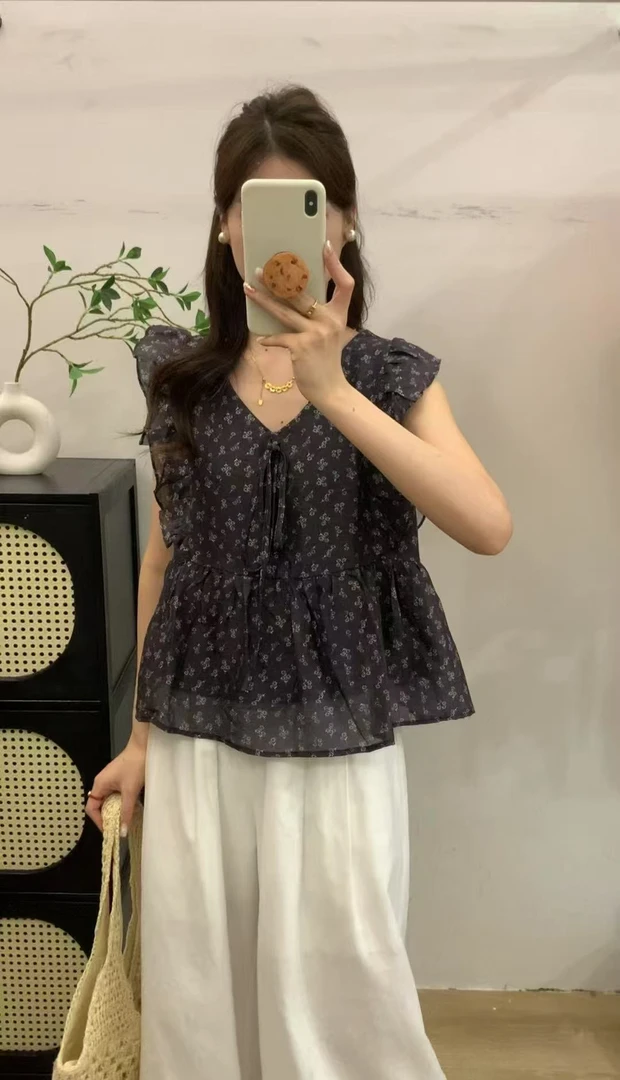 【罗罗严选】7577韩系V领小碎花上衣