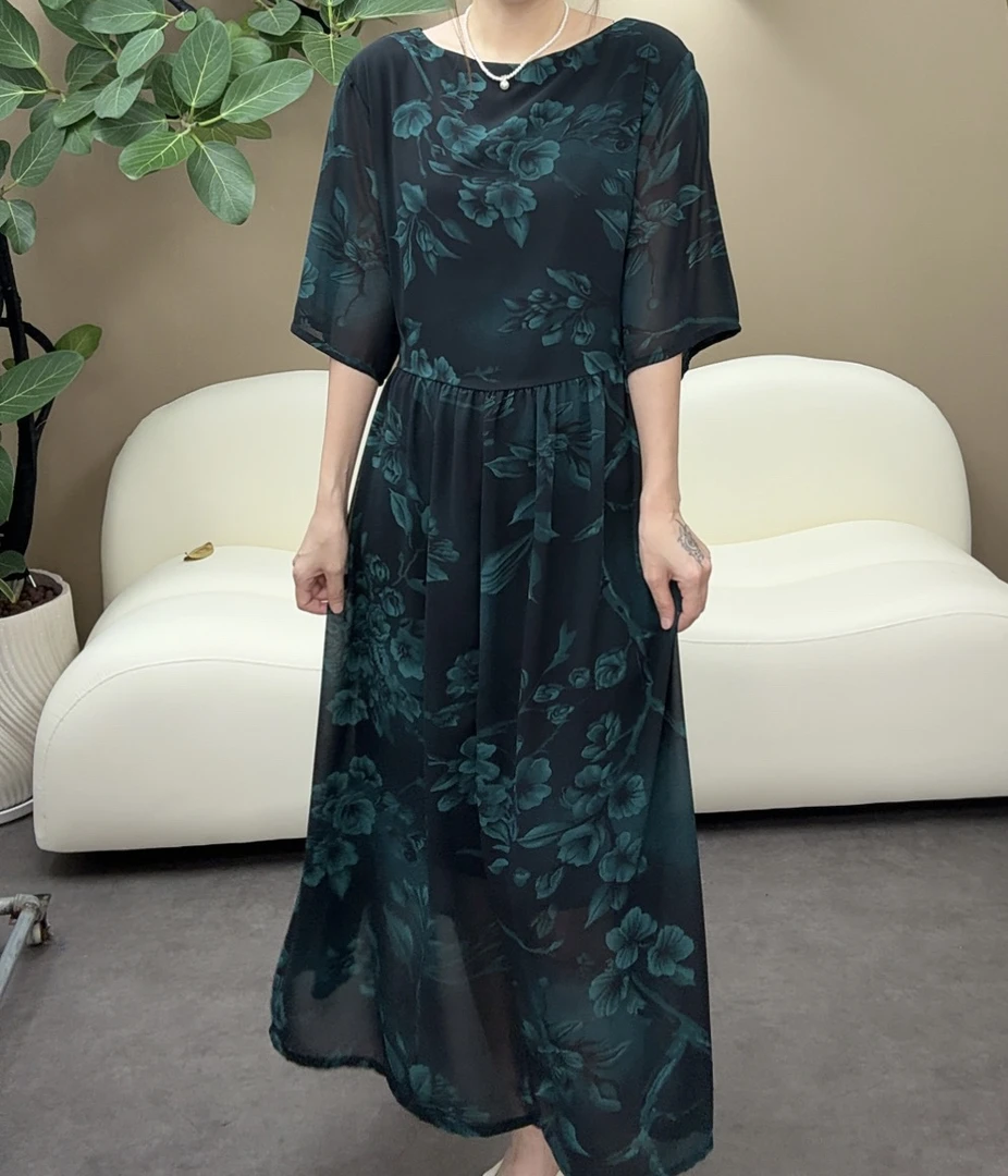 夏季新款时尚显瘦减龄显白气质通勤圆领娃娃裙式连衣裙