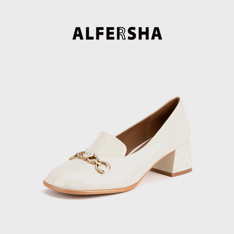 阿芙莎广系联名款923665新款百搭金属扣粗跟方头单鞋D