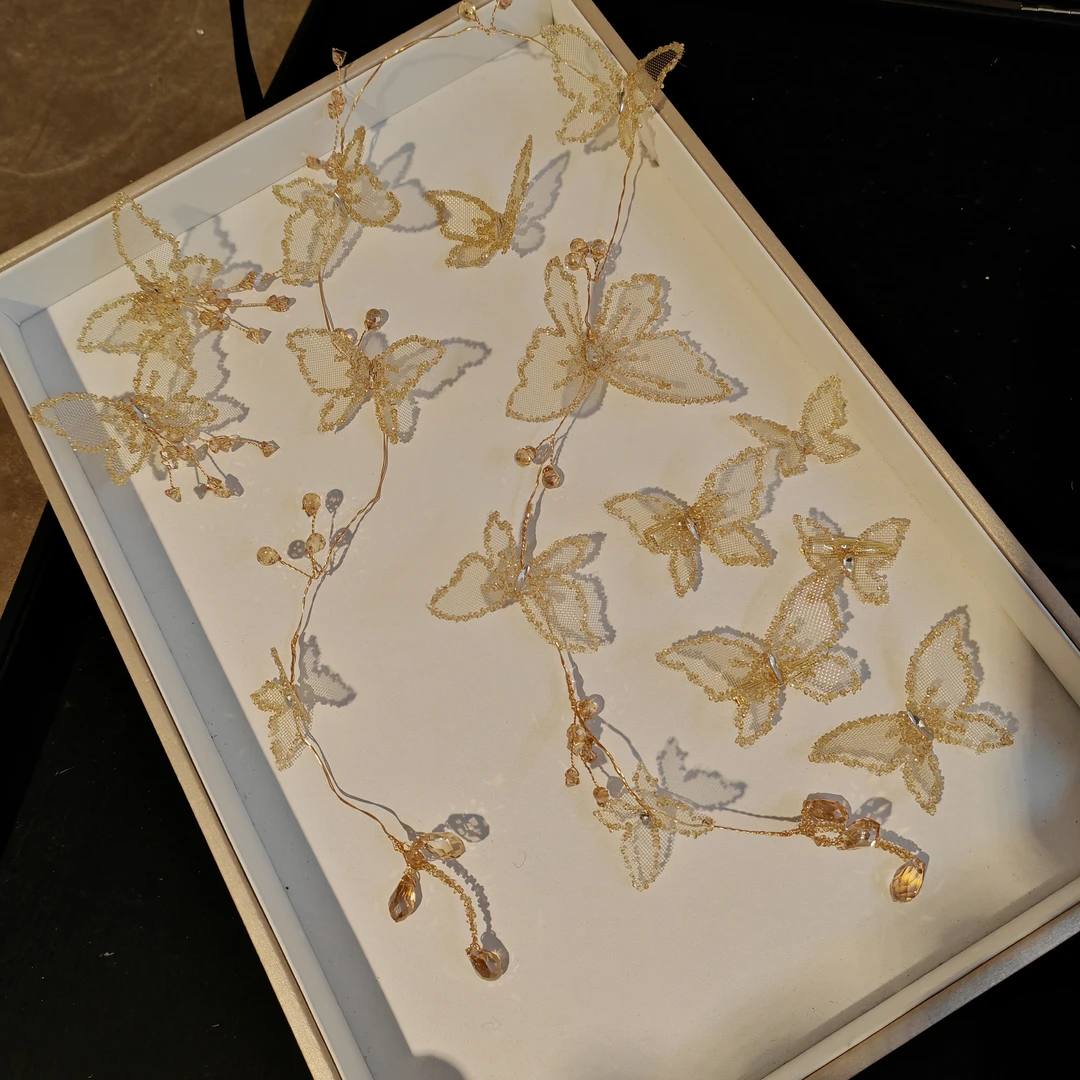 超好看绝绝子金色系软发条蝴蝶头饰礼服配饰婚礼跟妆新娘结婚发饰