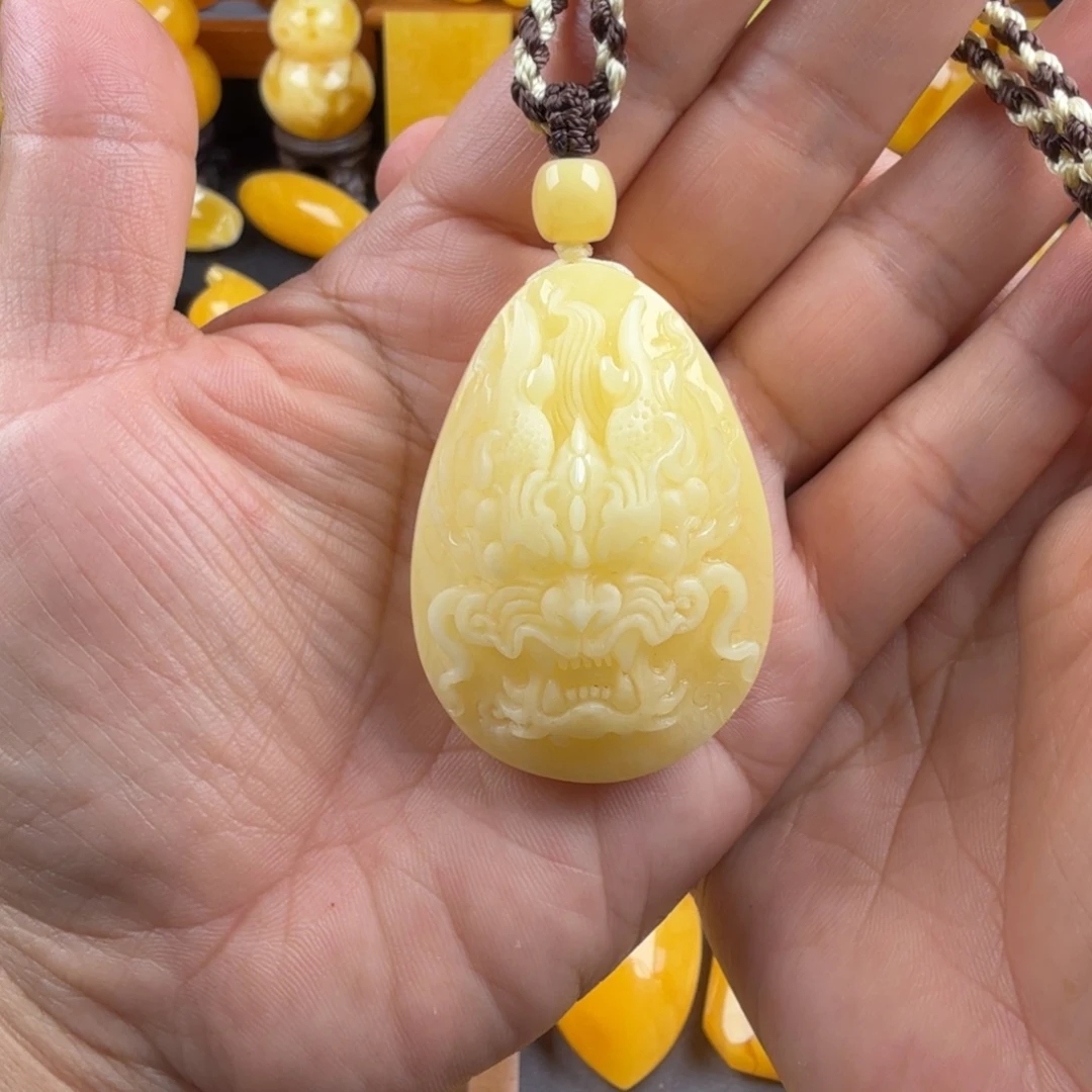 琥珀未镶嵌颈饰纯天然琥珀蜜蜡