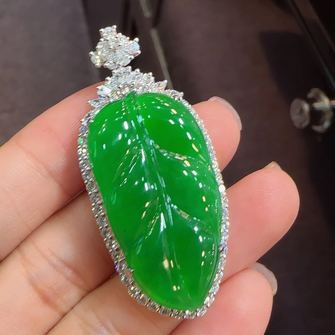 翡翠18K金镶嵌吊坠(不含链)叶子