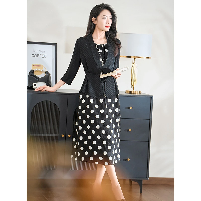 【真两件】迪欧芙轻奢黑色大波点2025秋女时尚新款连衣裙#CTZ17807
