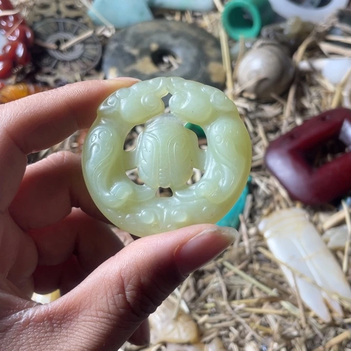 和田玉未镶嵌吊坠(不含链)