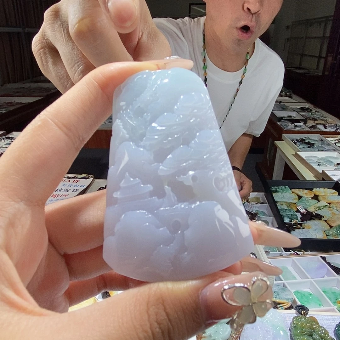翡翠未镶嵌颈饰翡翠