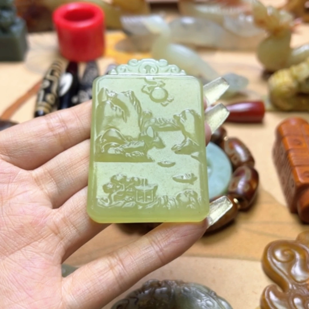 【闪购商品】蛇纹石玉颈饰未镶嵌
