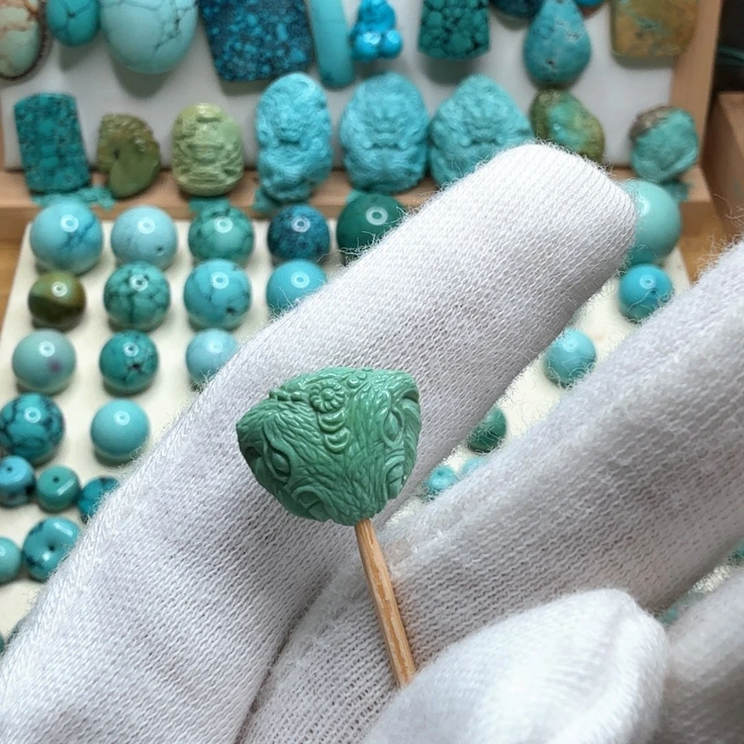 绿松石未镶嵌贝云原矿