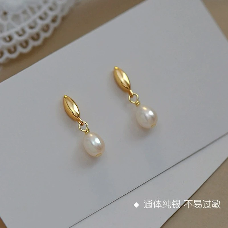 925银耳饰 S925纯银淡水珠耳钉女法式复古高级感水滴耳饰耳坠E480