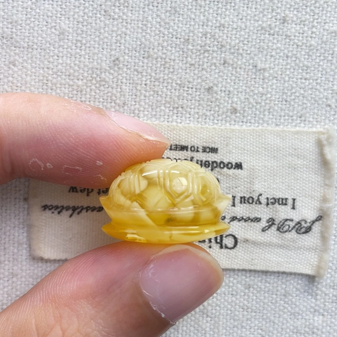 琥珀未镶嵌珠宝奇石妖花富甲一方