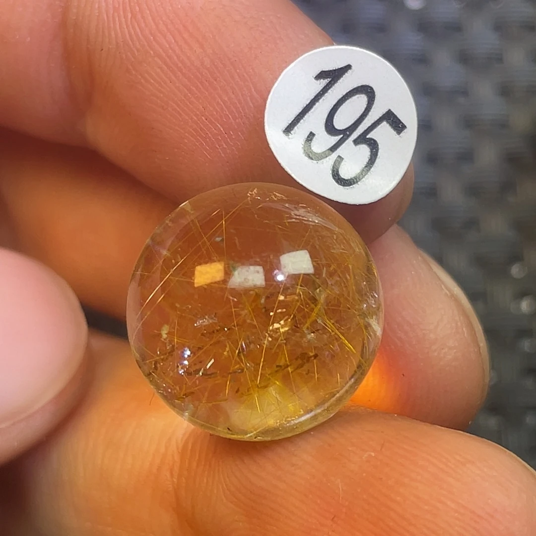 大***姐吊坠(不含链)未镶嵌水晶