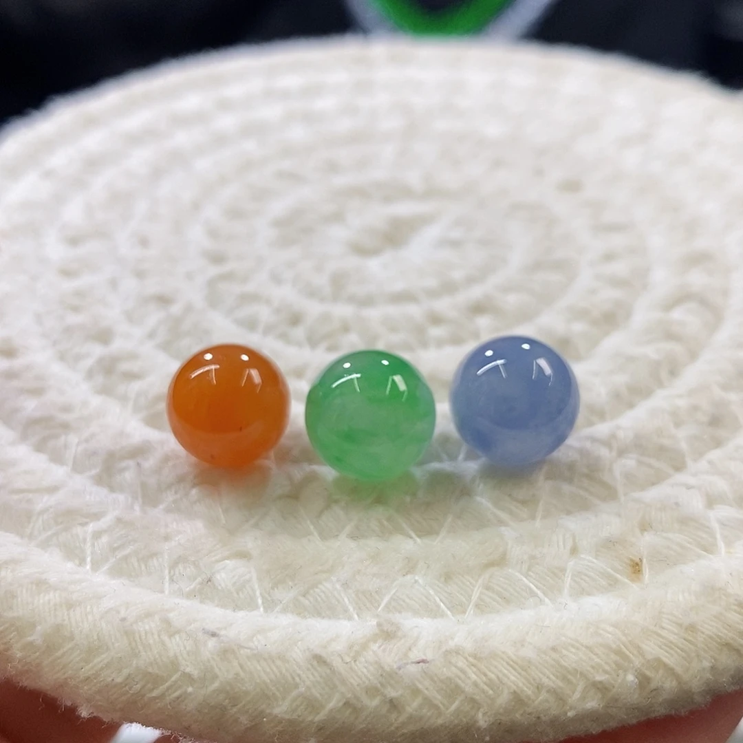 翡翠挂件未镶嵌卡10左右一组