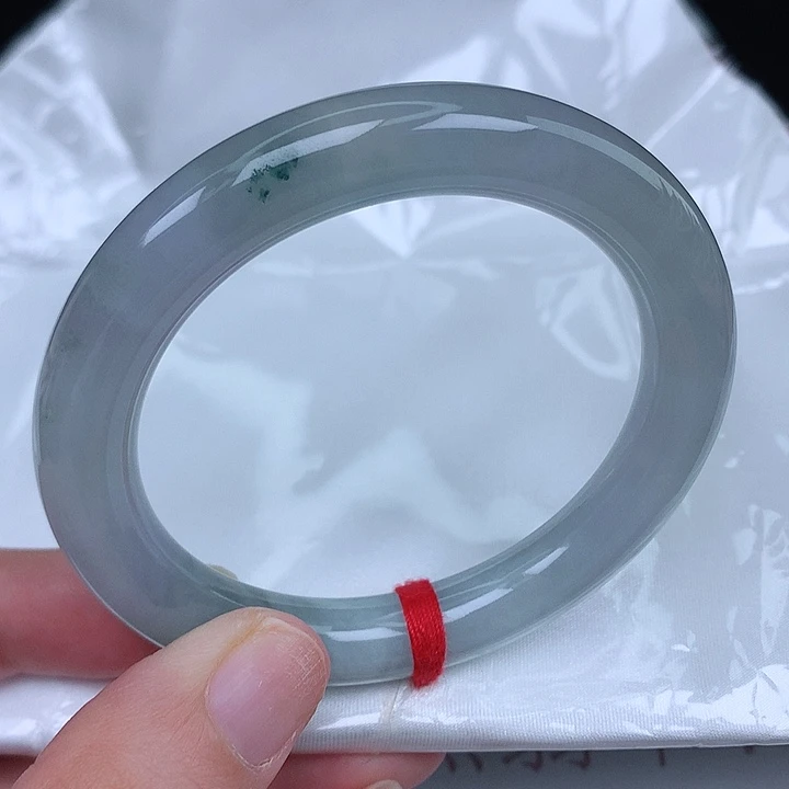 未镶嵌手镯（圆镯）翡翠天然