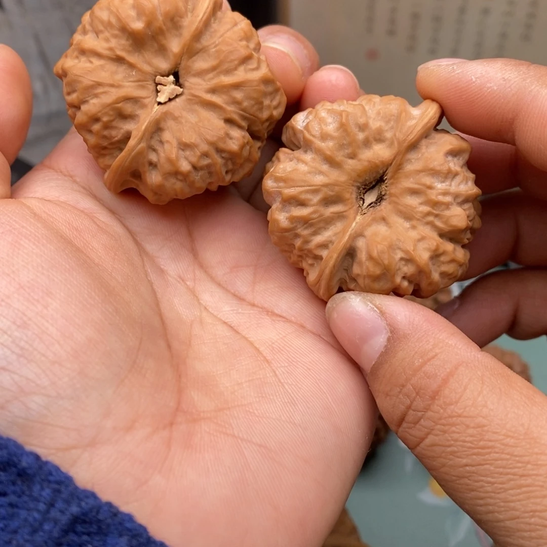 文玩核桃把件40蛤蟆头67