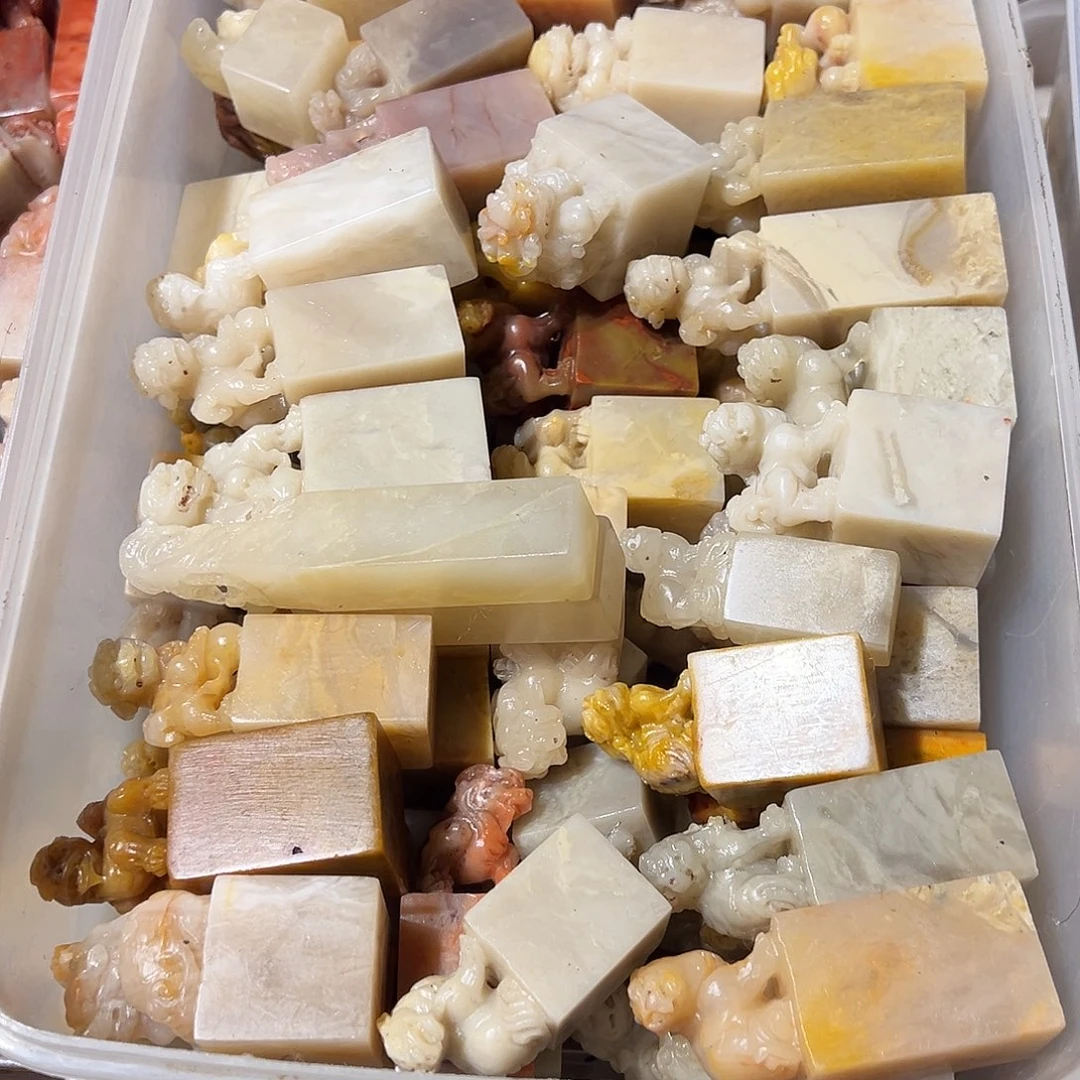 淮***家寿山石随机批发200个