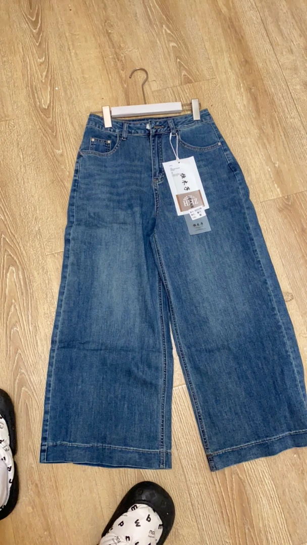 2阔腿牛仔裤大气时尚