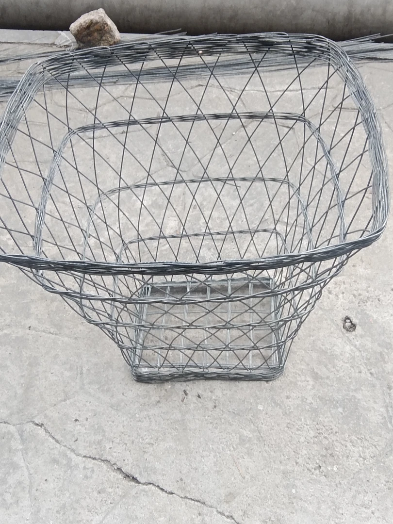 厂家批发大号钢丝背篓粗钢丝带脚高60