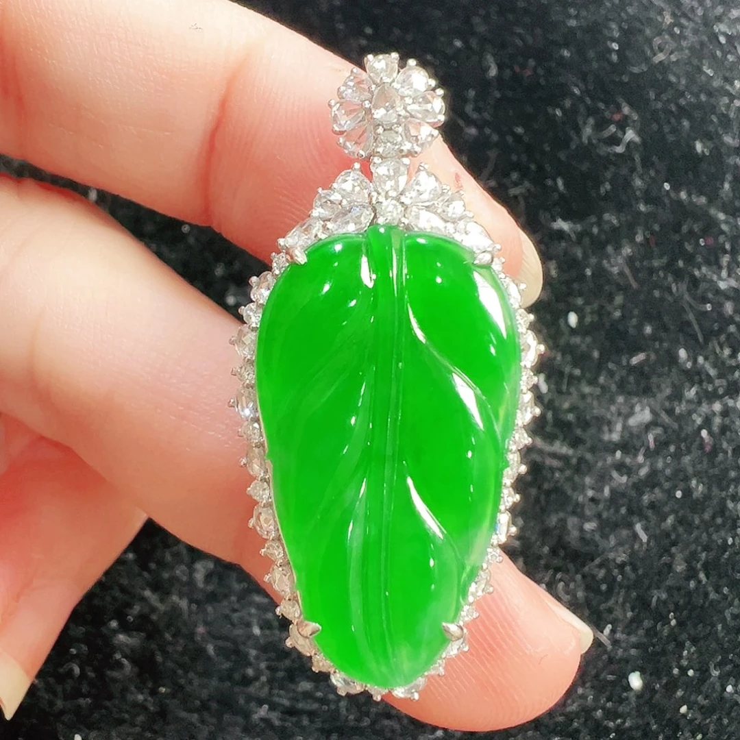 吊坠(不含链)18K金镶嵌翡翠