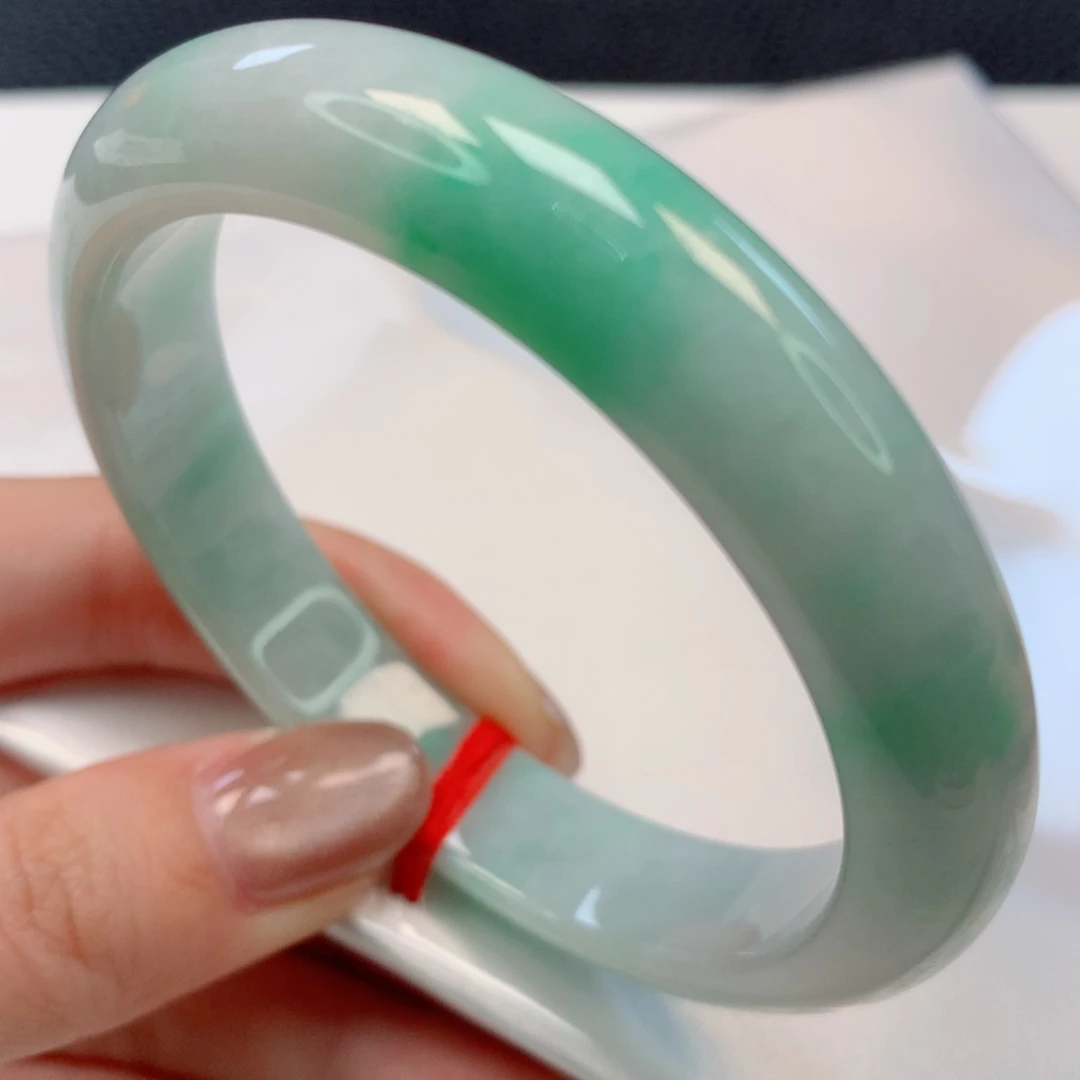【闪购商品】翡翠手镯未镶嵌56+圈