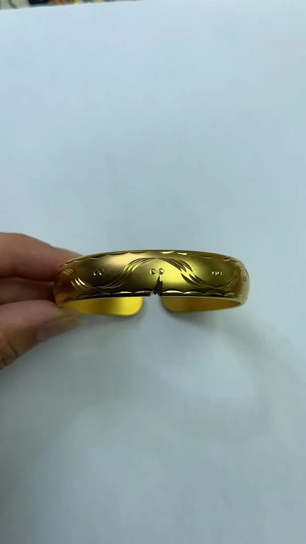 时尚百搭经典手镯A668