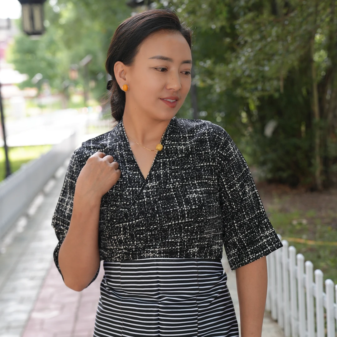 民族服传统藏袍【黑白色五分袖】拉萨服夏季款民族风藏式女款