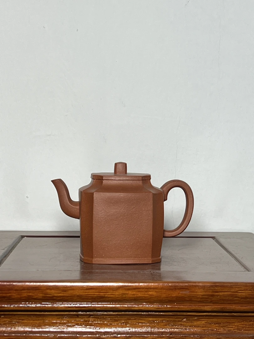 宜兴紫砂壶紫泥八方玉柱