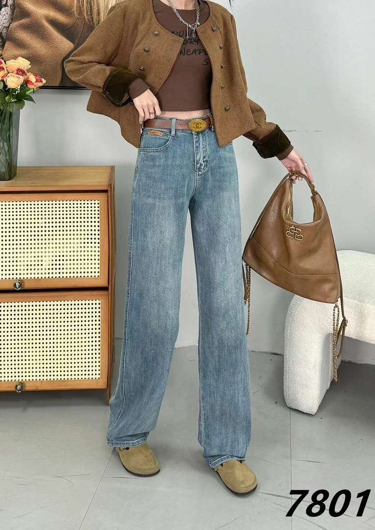 时尚女装早春款牛仔裤7801
