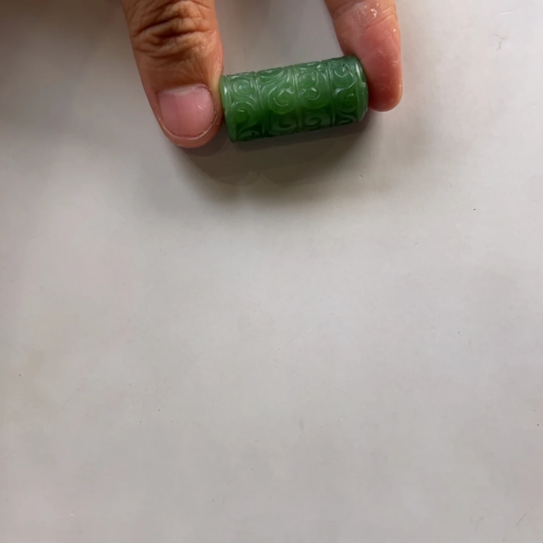 青***衫和田玉未镶嵌颈饰
