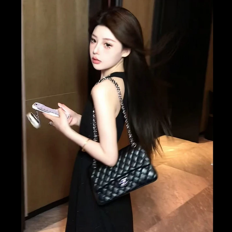 大璐●【贵族千金】时尚气质挂脖重工镶钻高级感连衣裙DLX5LYQ9591A