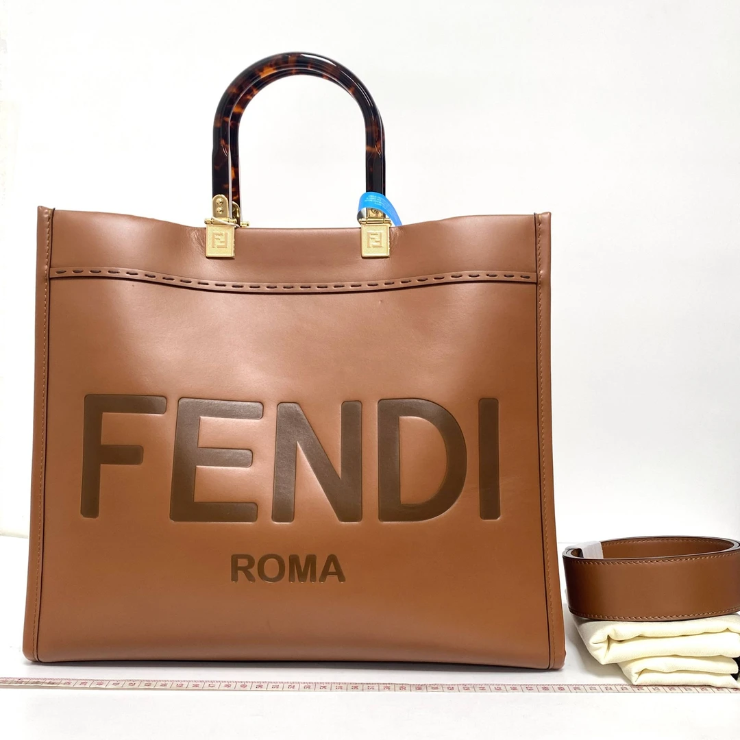 95新 FENDI/芬迪 唐唐专属 芬迪焦糖色托特THOX135